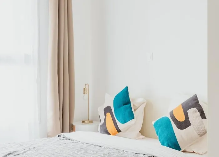 - Le Quai 03 Apartment